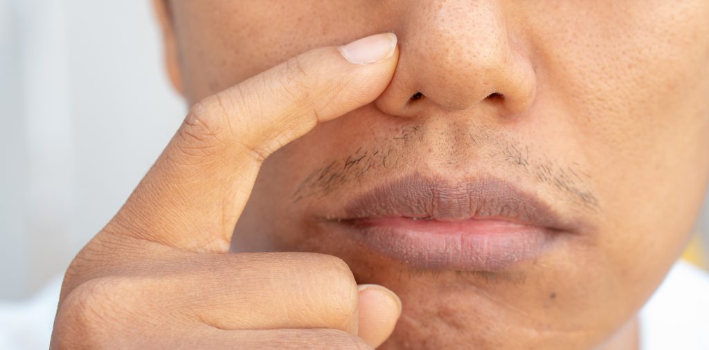 por qué siempre tengo una fosa nasal tapada